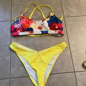 Cupshe Bright Floral Print Bikini